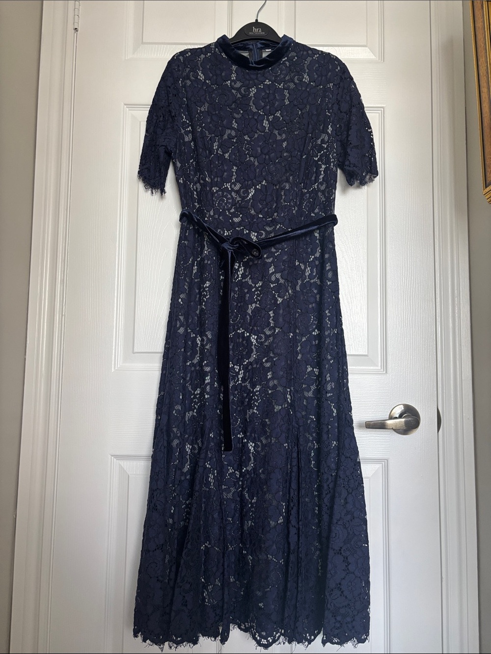 Elegant Navy Lace Midi Dress with Velvet Tie